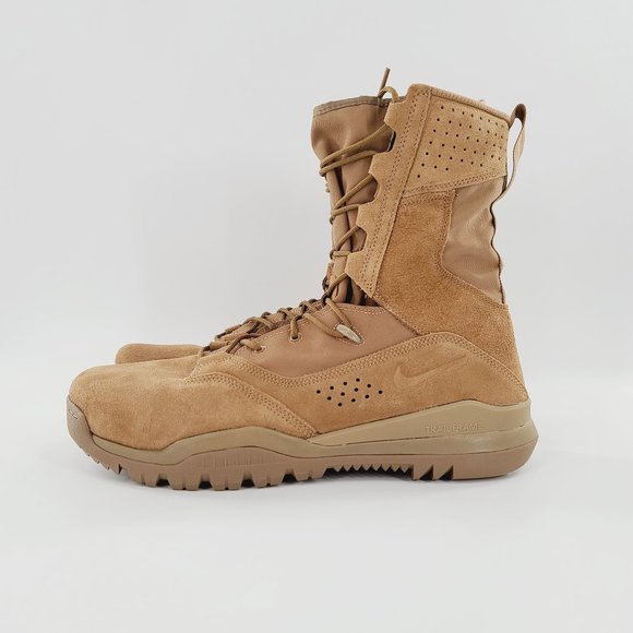 Nike SFB Field 8" Leather Tactical Boots - Picture 2 of 12